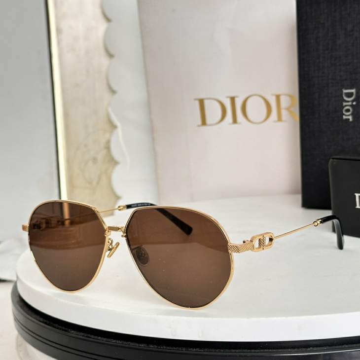 Picture of Dior Sunglasses _SKUfw76721249fw